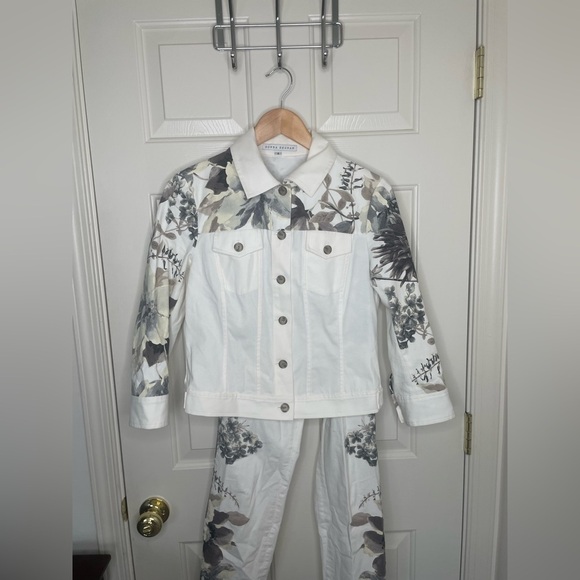 Donna Degnan White Floral Print Jacket & Pants Set Women’s Size 4 Cotton Blend - Picture 2 of 14